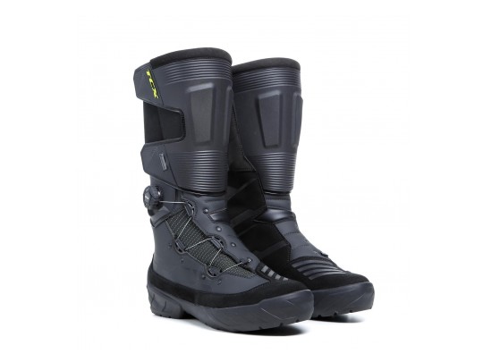 WEB_Image_TCX_Infinity_3_GoreTex__Sort_Touring__Ad_dainese22agv_0000595_sn006809_closeup01118961309_plid_14596802