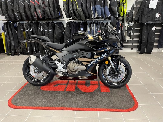 srk600rs (1)