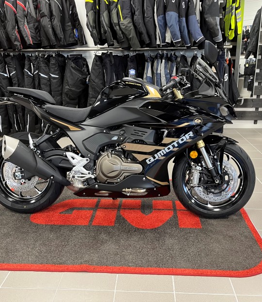 srk600rs (1)