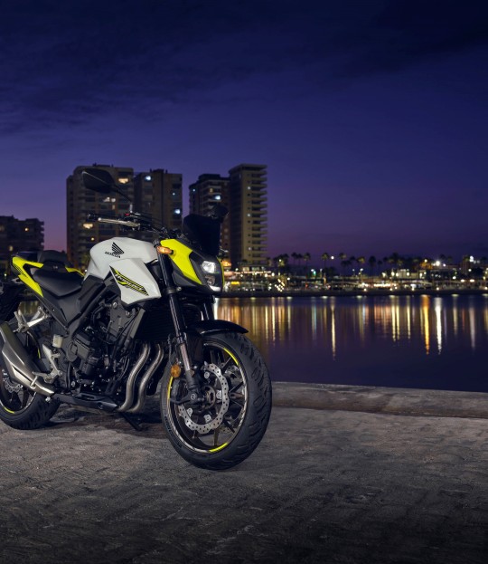 556130_26YM_Honda_CB500_Hornet