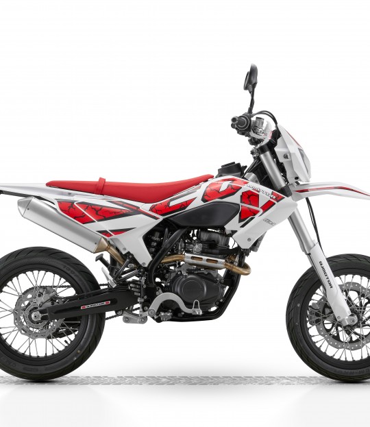 f5e18741-4a79-4177-88fc-d2472c2fda93